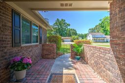 226 Smythe Drive photo 4