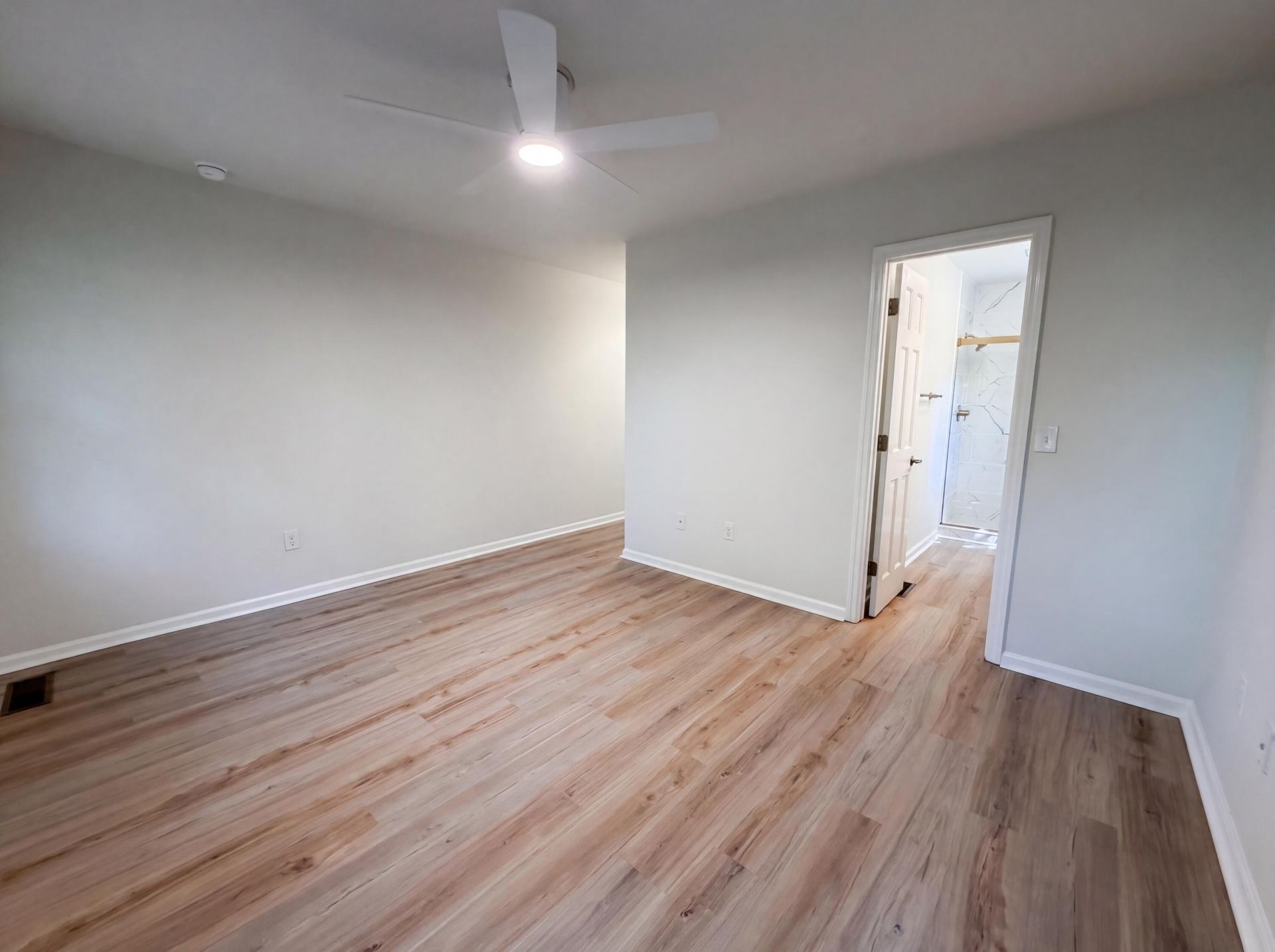 773 Harbor View Road Photo 4