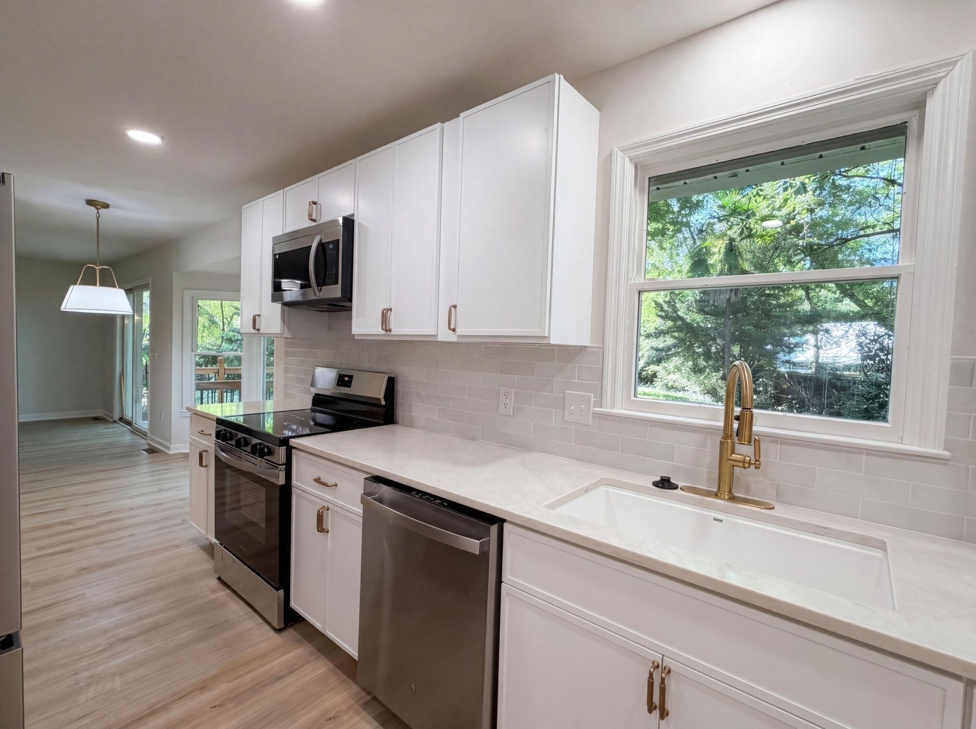 773 Harbor View Road Photo 6