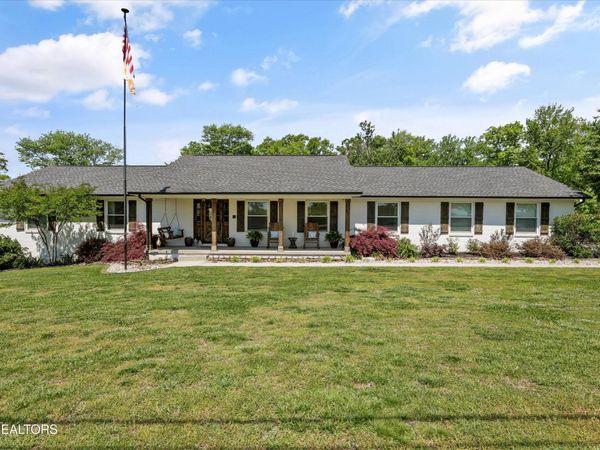 15960 Old Stage Rd, Lenoir City, TN 37772