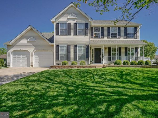 8 MELVILLE DRIVE, MEDFORD, NJ 08055