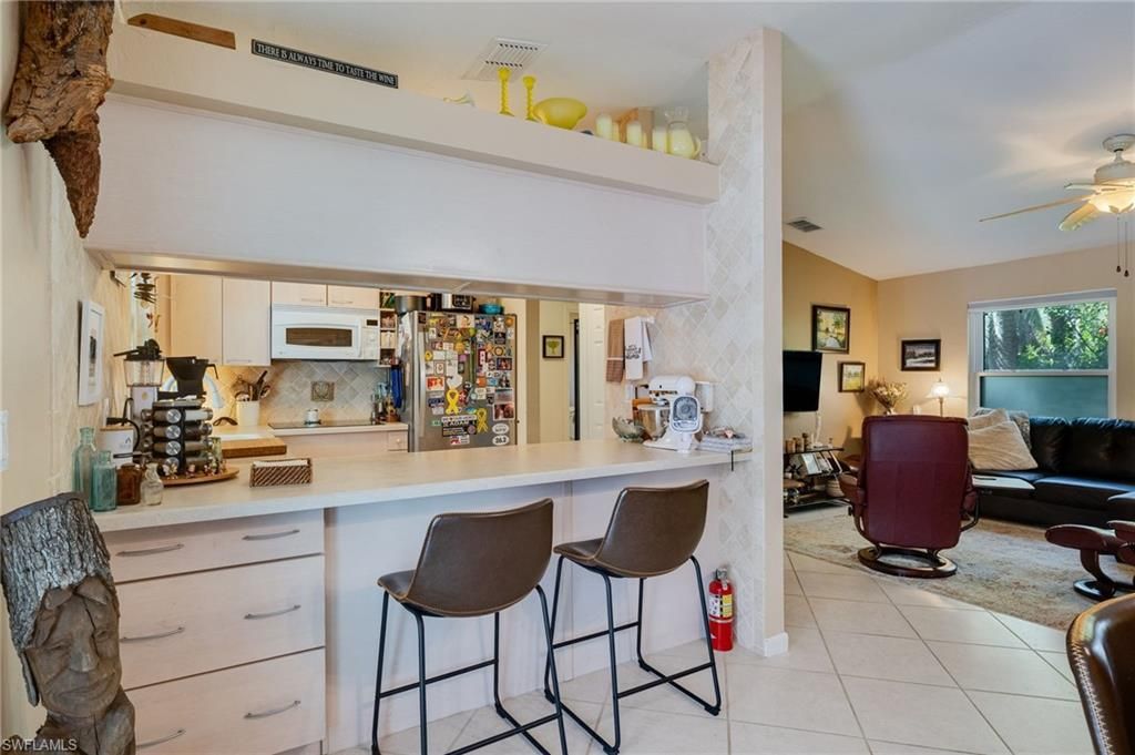 617 SW 9th Ave, Cape Coral, FL 33991 Photo