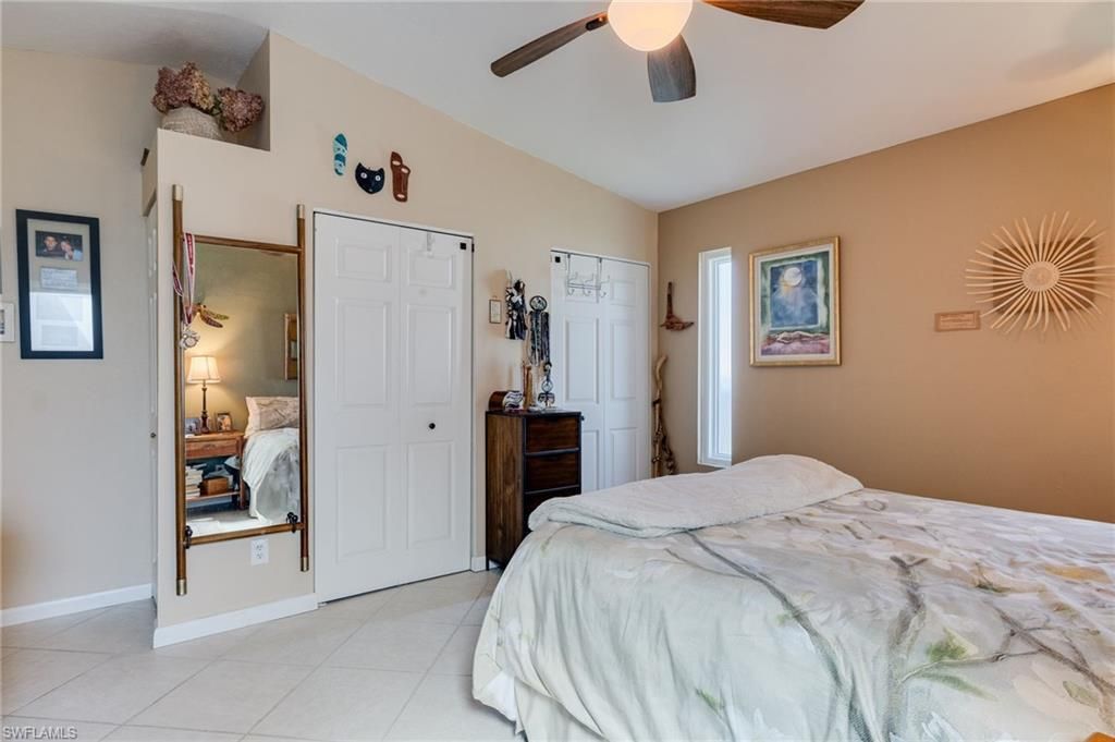 617 SW 9th Ave, Cape Coral, FL 33991 Photo