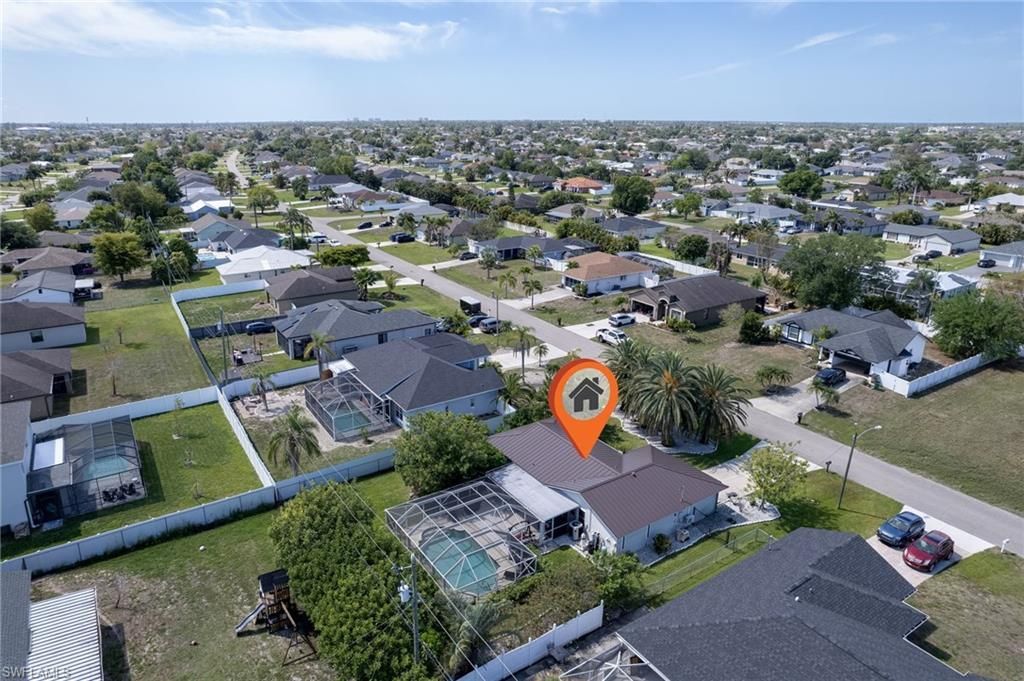 617 SW 9th Ave, Cape Coral, FL 33991 Photo