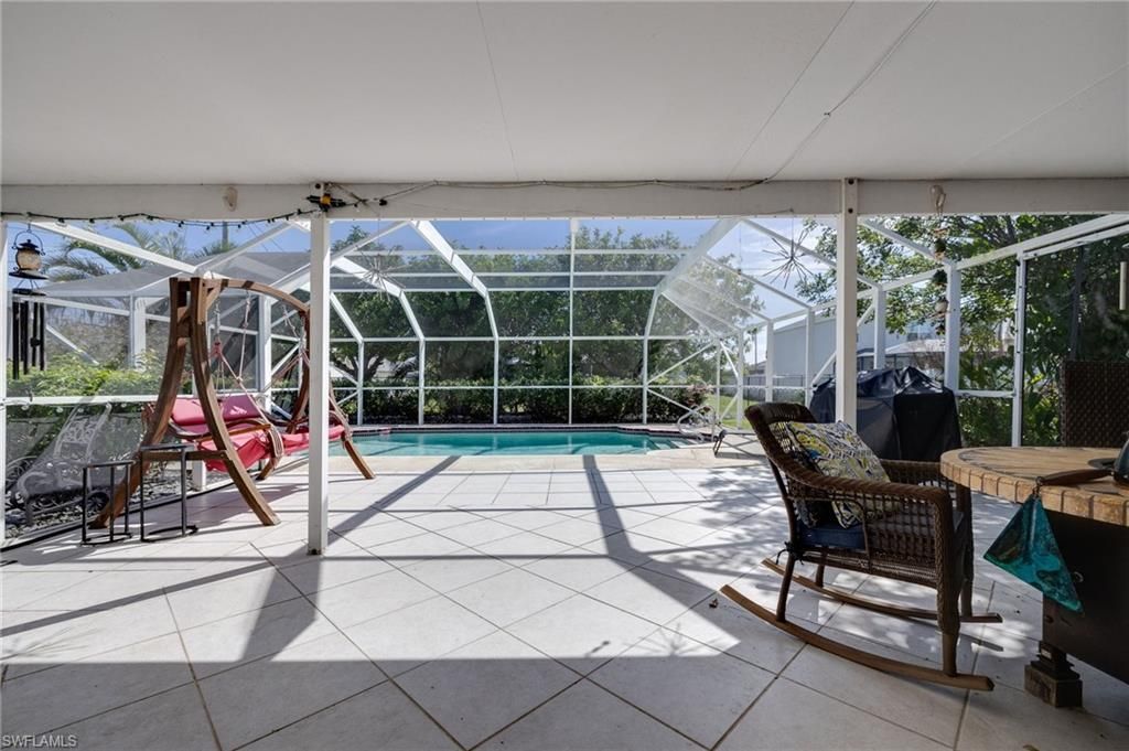 617 SW 9th Ave, Cape Coral, FL 33991 Photo