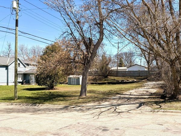 513 S Concord Street , Fergus Falls, MN 56537