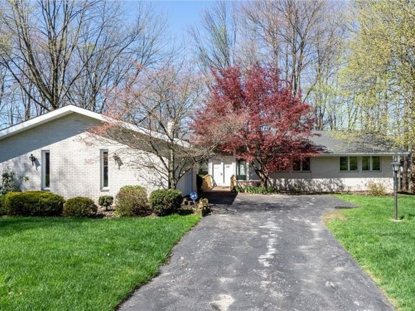 3970 E Meadow Lane, Orange Village, OH 44122