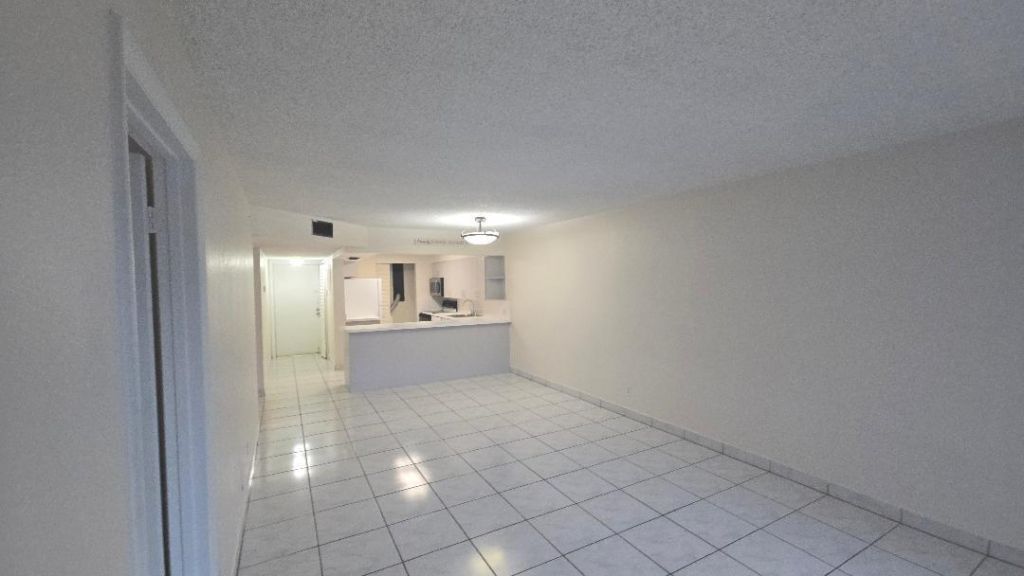 8040 N Colony Cir Circle, Unit 102, Tamarac, FL 33321 Photo