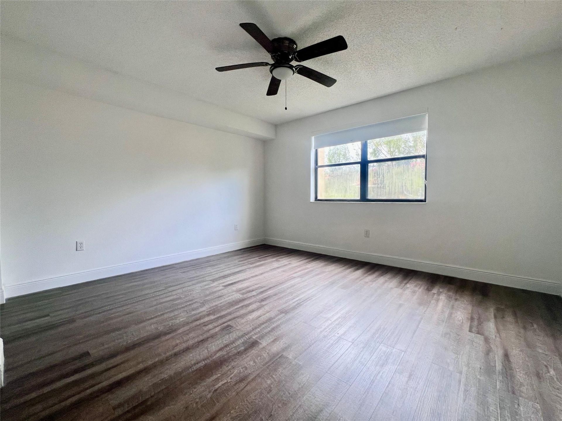 17350 NW 68th Avenue, Unit 300-419, Hialeah, FL 33015 Photo