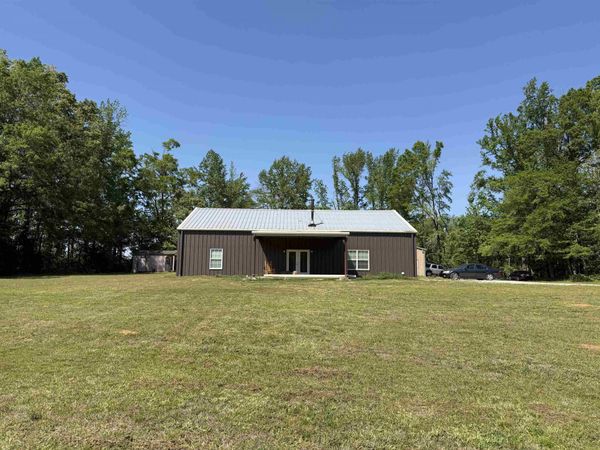 710 HARLON IRON RD, Adamsville, TN 38310