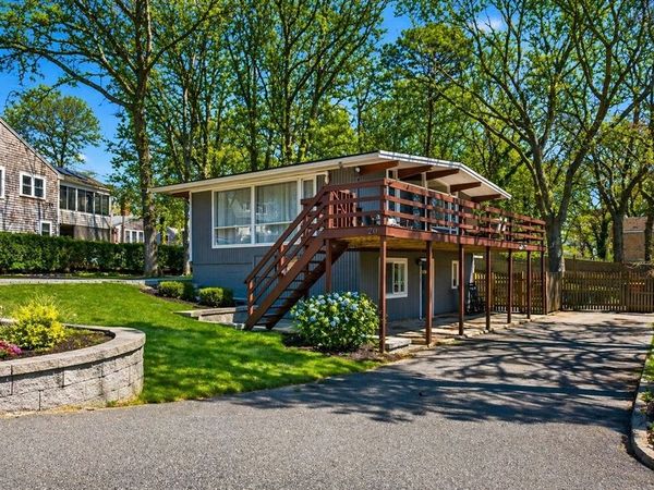 20 Longview Dr, Yarmouth, MA 02675