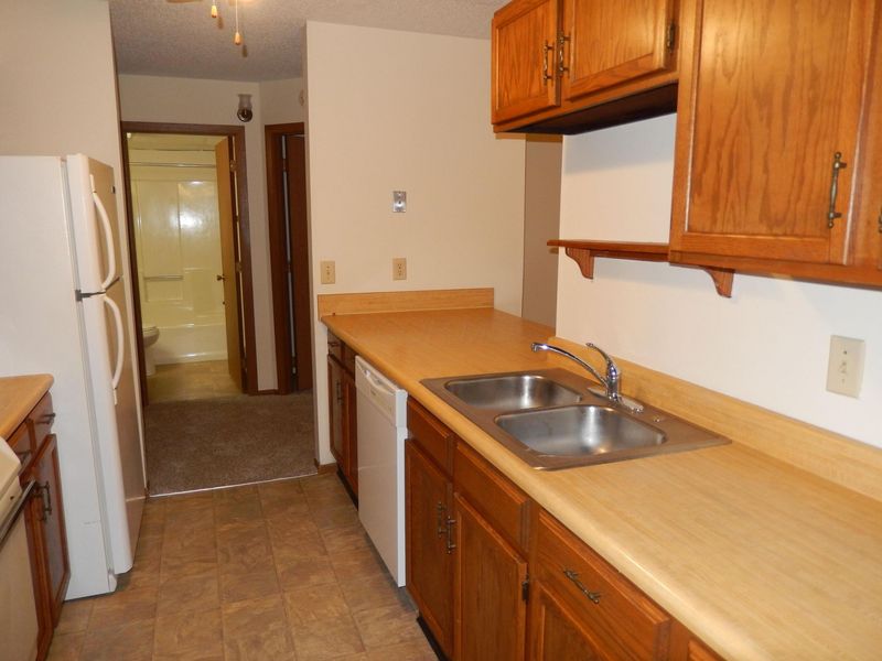 4141 Karl , Unit 109, Columbus, OH 43224 Photo 10