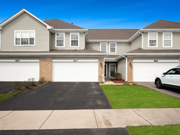 1827 Golden Gate Lane , Naperville, IL 60563