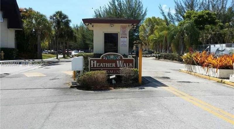 9006 SW 137th St, Unit 18, Miami, FL 33176 Photo