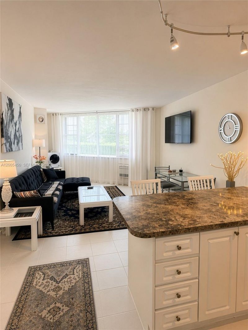 1936 S Ocean Dr , Unit 4D, Hallandale Beach, FL 33009 Photo
