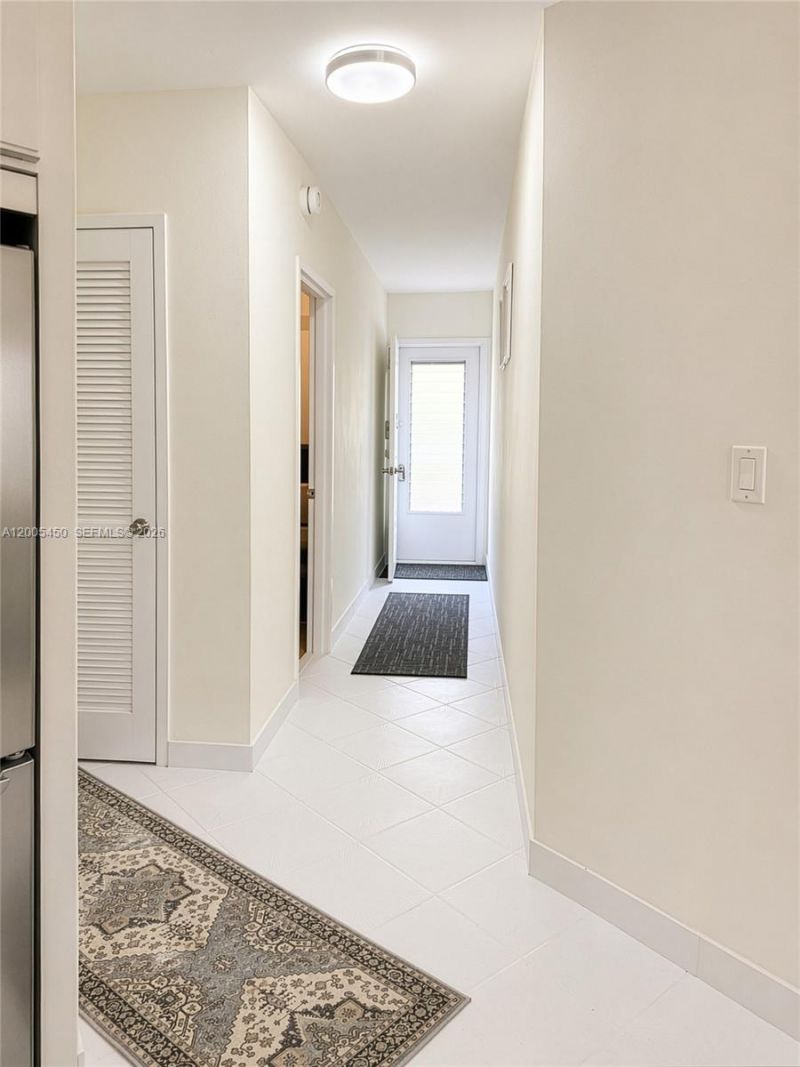 1936 S Ocean Dr , Unit 4D, Hallandale Beach, FL 33009 Photo