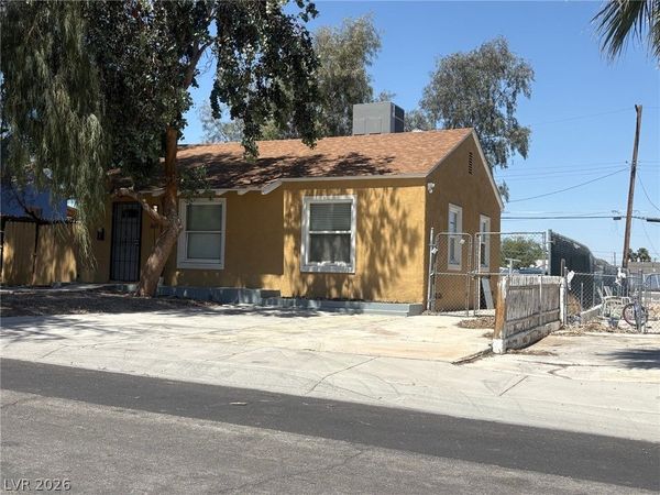 611 Bell Drive , Las Vegas, NV 89101