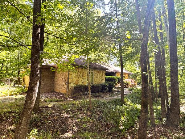 178 Northfield Dr., Saltillo, MS 38866