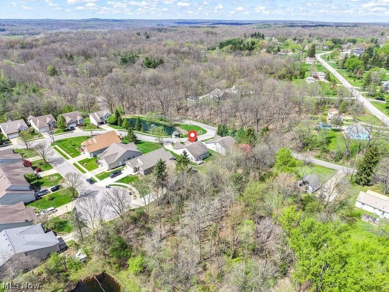 2345 Heron Crest Drive, Cuyahoga Falls, OH 44223 Photo 3