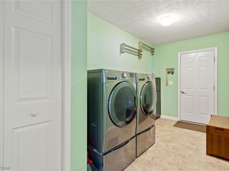 9961 Colmanara Drive, Aurora, OH 44202 Photo 29