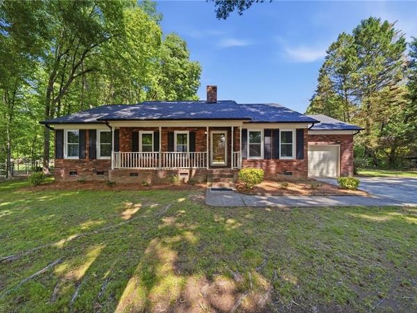 617 Autumn Drive, Harrisburg, NC 28075