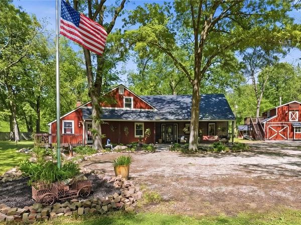 842 Kendall Road, Peculiar, MO 64078