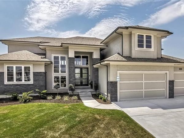 7924 Noble Street, Shawnee, KS 66220