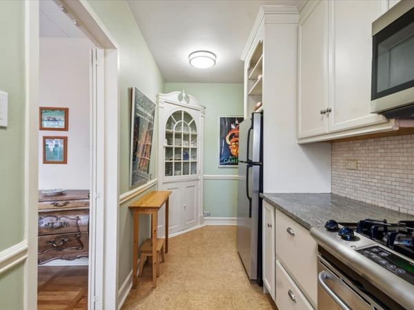 1585 Ridge Avenue , Unit 410, Evanston, IL 60201