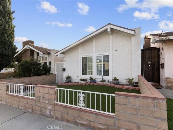 1353 Termino, Long Beach, CA 90804