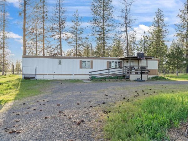 17212 S Brooks Rd, Cheney, WA 99004