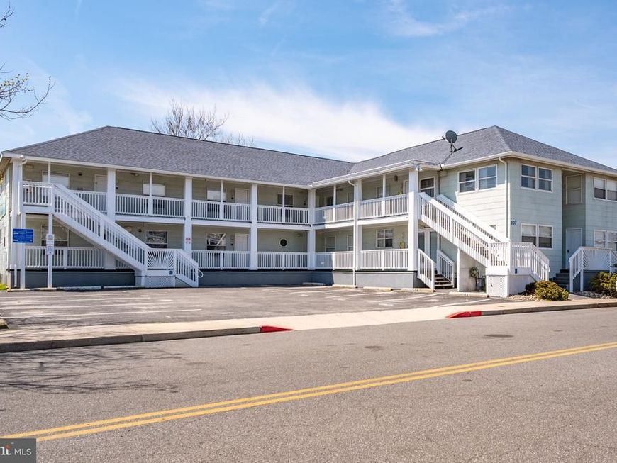 207 8th Street, Unit 203E, Ocean City, MD 21842 Main Photo