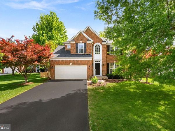 42839 CHAMPNEY COURT, BROADLANDS, VA 20148