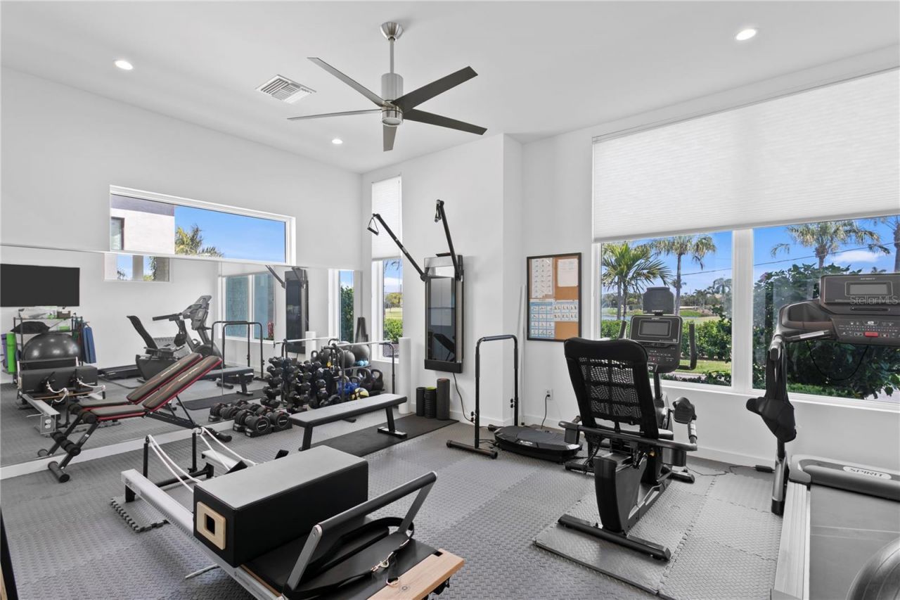 110 Palmera Boulevard Ne, Saint Petersburg, FL 33704 Photo