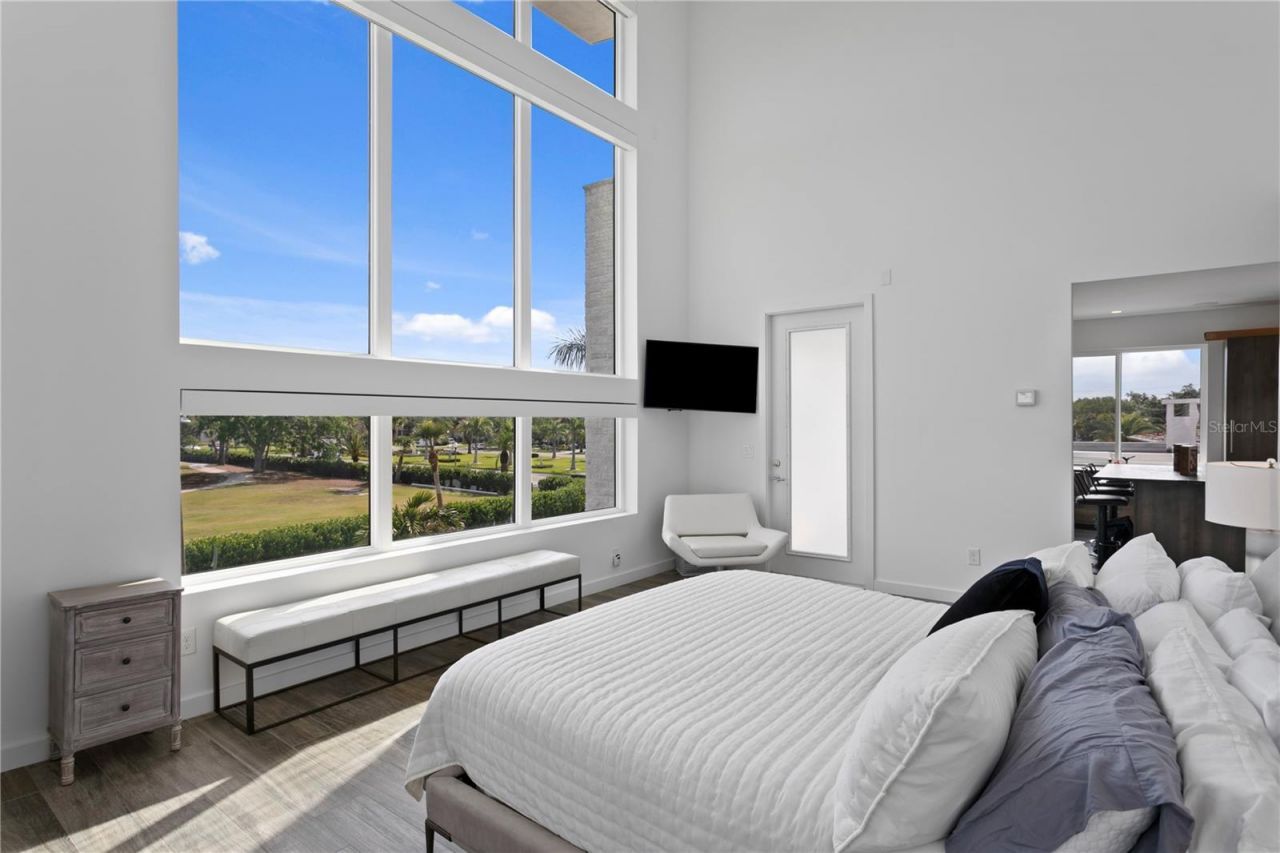 110 Palmera Boulevard Ne, Saint Petersburg, FL 33704 Photo