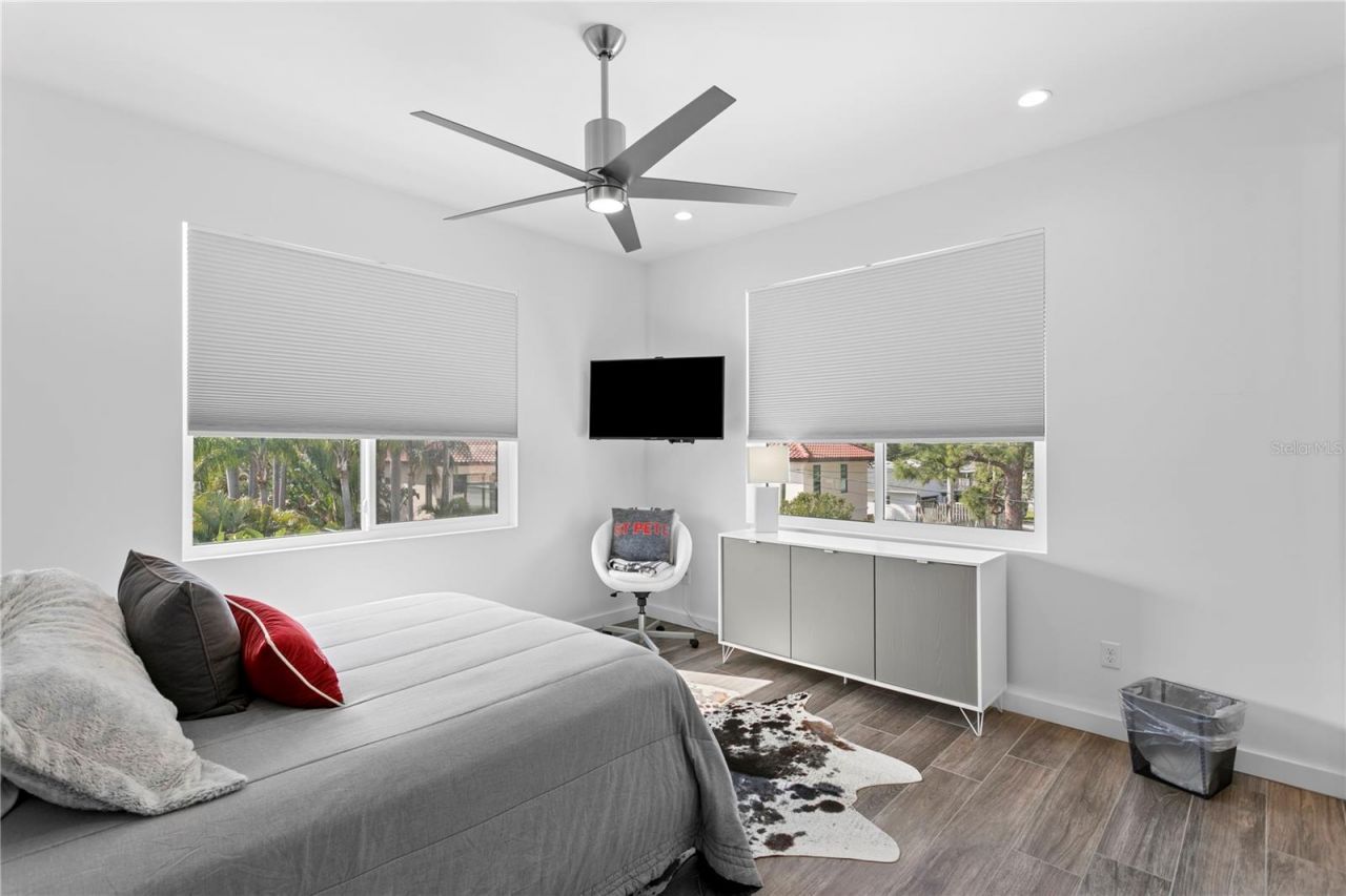 110 Palmera Boulevard Ne, Saint Petersburg, FL 33704 Photo