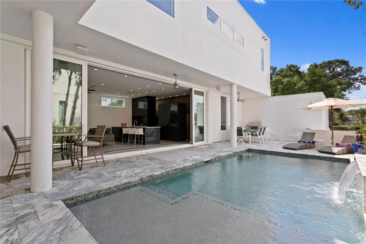 110 Palmera Boulevard Ne, Saint Petersburg, FL 33704 Photo