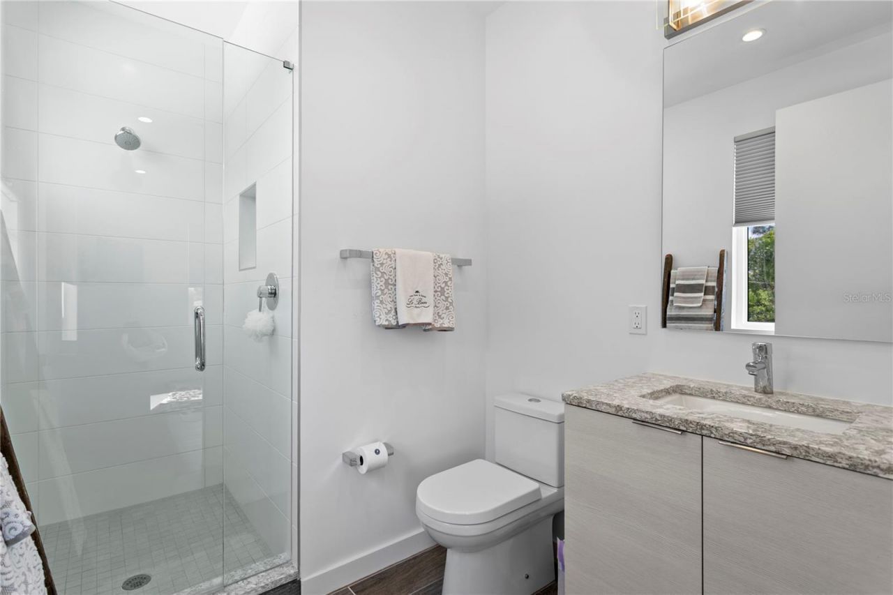 110 Palmera Boulevard Ne, Saint Petersburg, FL 33704 Photo