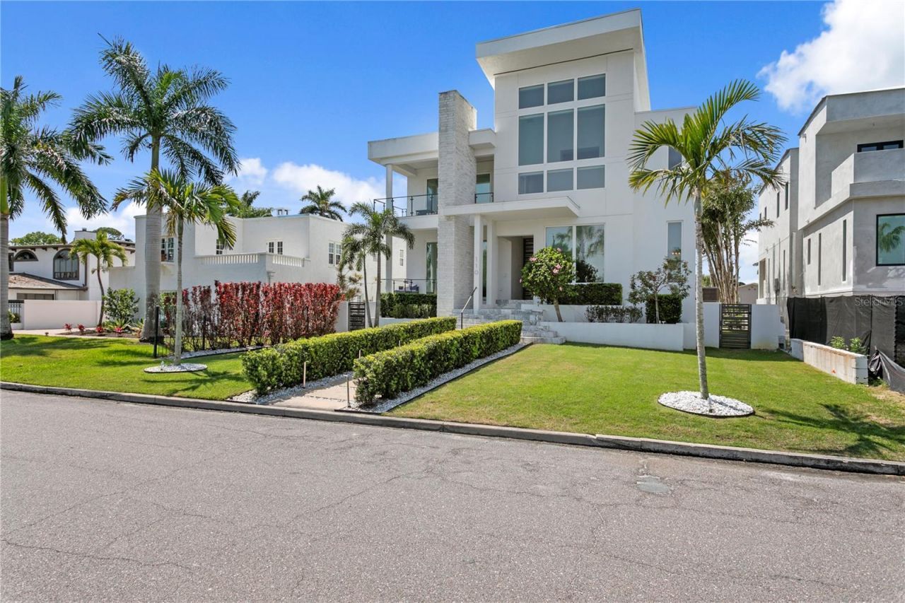 110 Palmera Boulevard Ne, Saint Petersburg, FL 33704 Photo