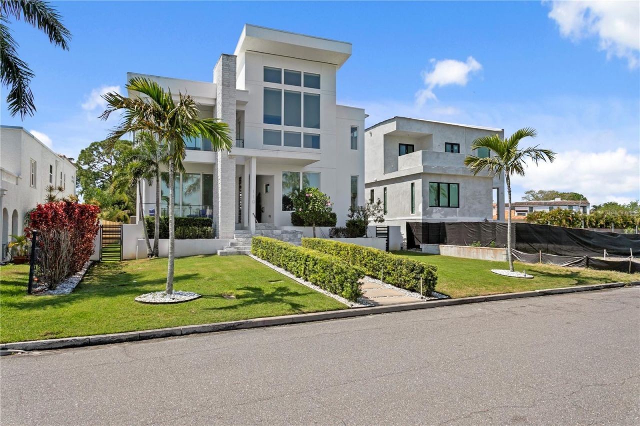 110 Palmera Boulevard Ne, Saint Petersburg, FL 33704 Photo