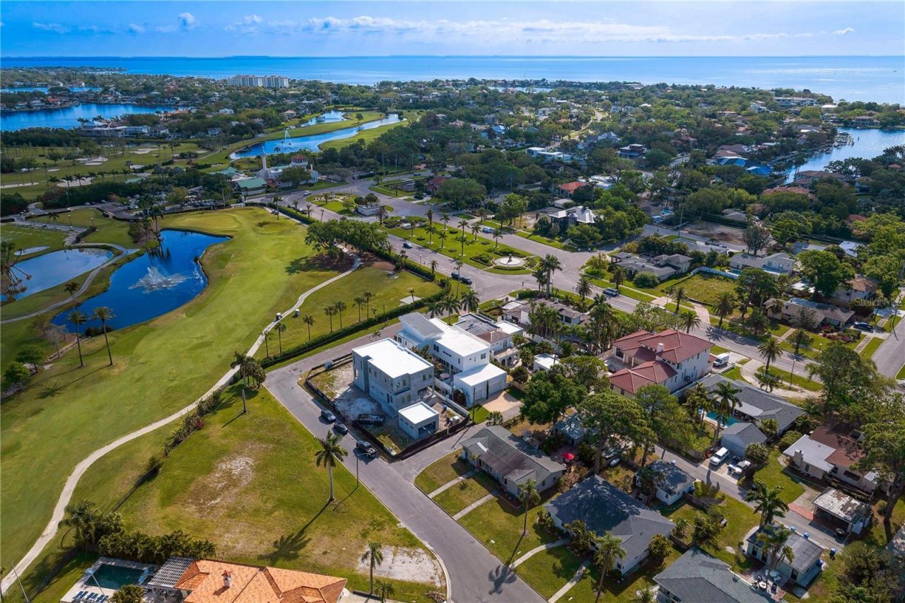 110 Palmera Boulevard Ne, Saint Petersburg, FL 33704 Photo