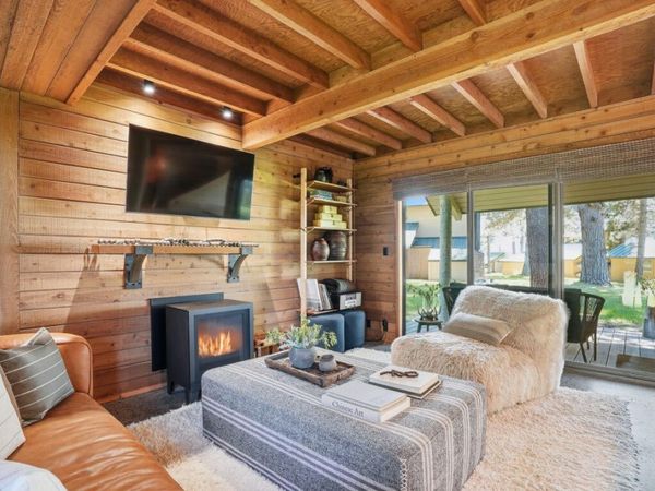 57569 Ranch Cabins Road, Unit 1, Sunriver, OR 97707