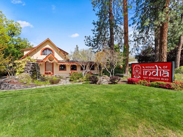 1667 Siskiyou Boulevard, Ashland, OR 97520