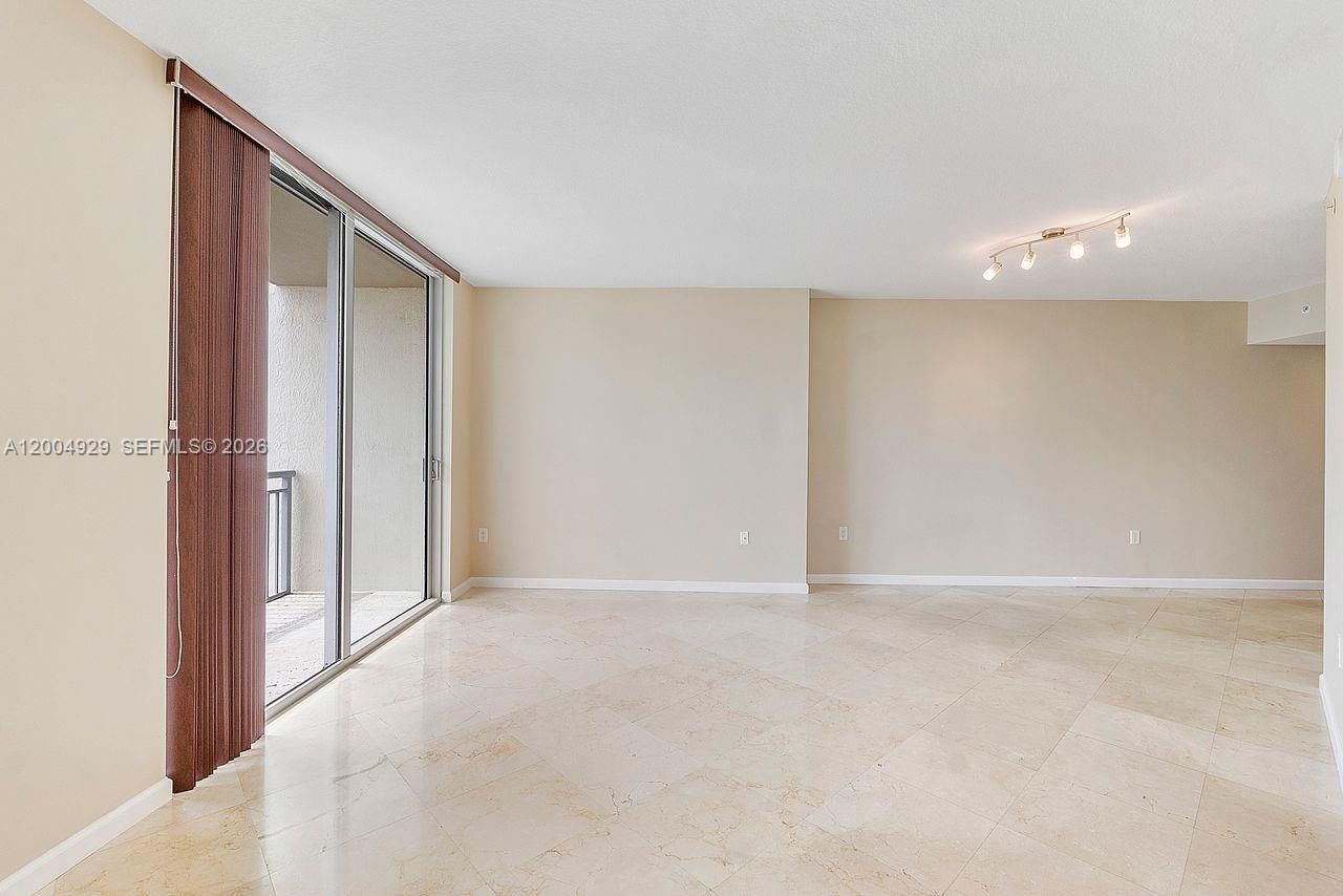 9066 SW 73rd Ct, Unit 1904, Miami, FL 33156 Photo