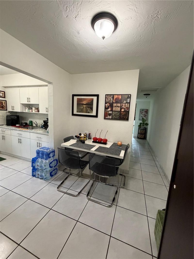 3361 SW 28th St , Miami, FL 33133 Photo