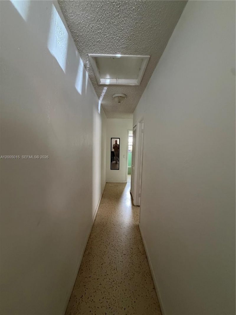 3361 SW 28th St , Miami, FL 33133 Photo