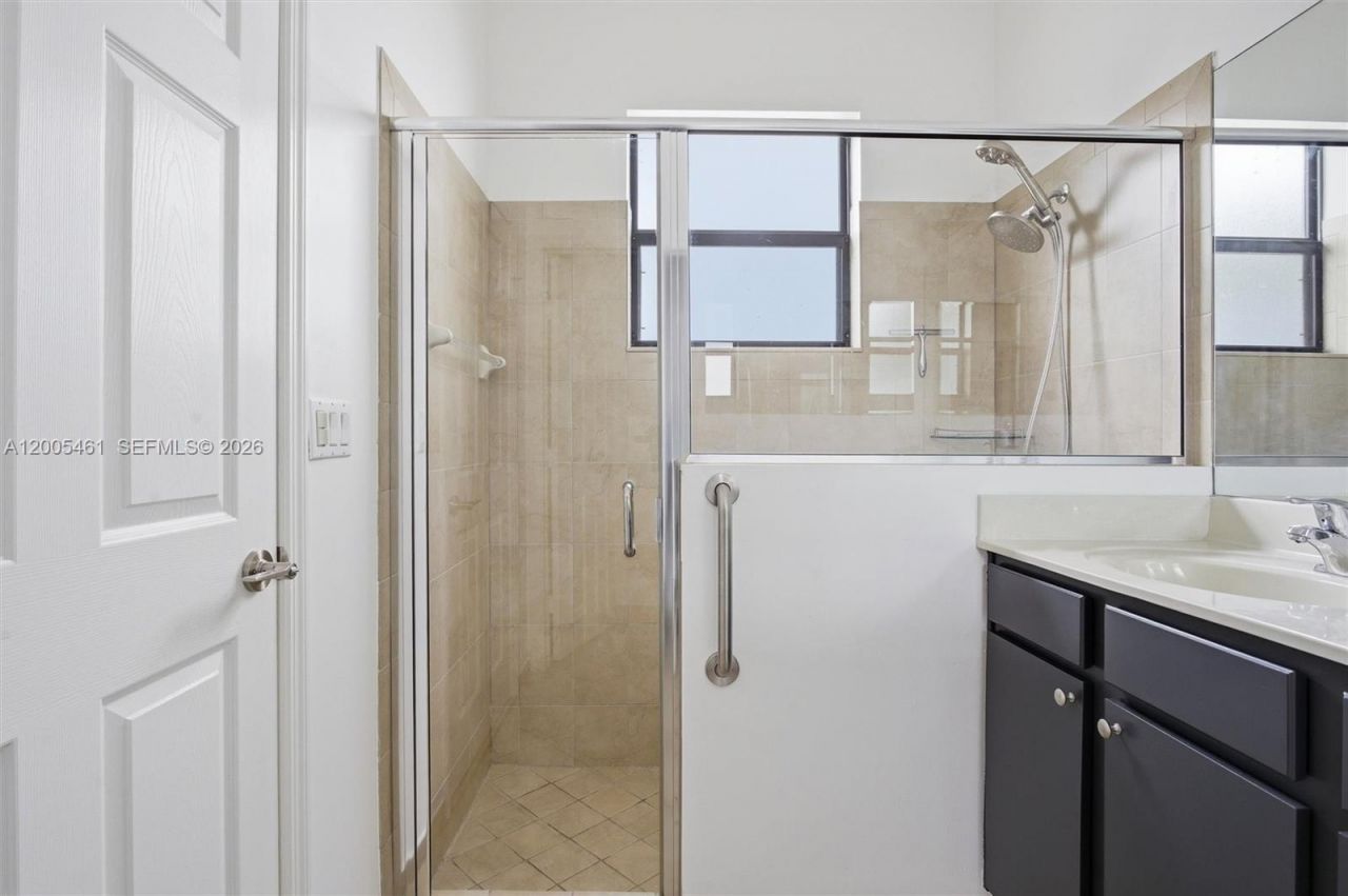 3518 W 86th Ter, Hialeah, FL 33018 Photo