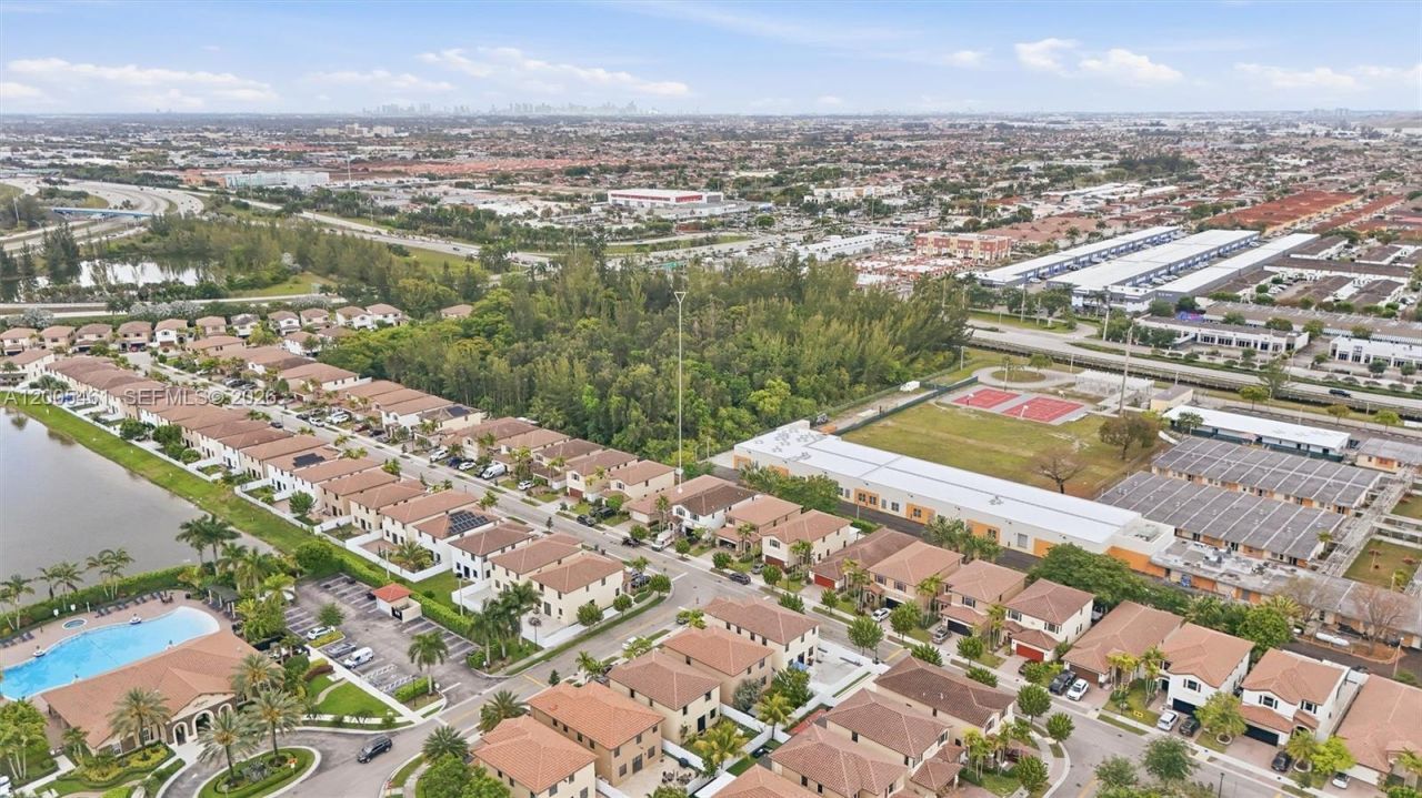 3518 W 86th Ter, Hialeah, FL 33018 Photo