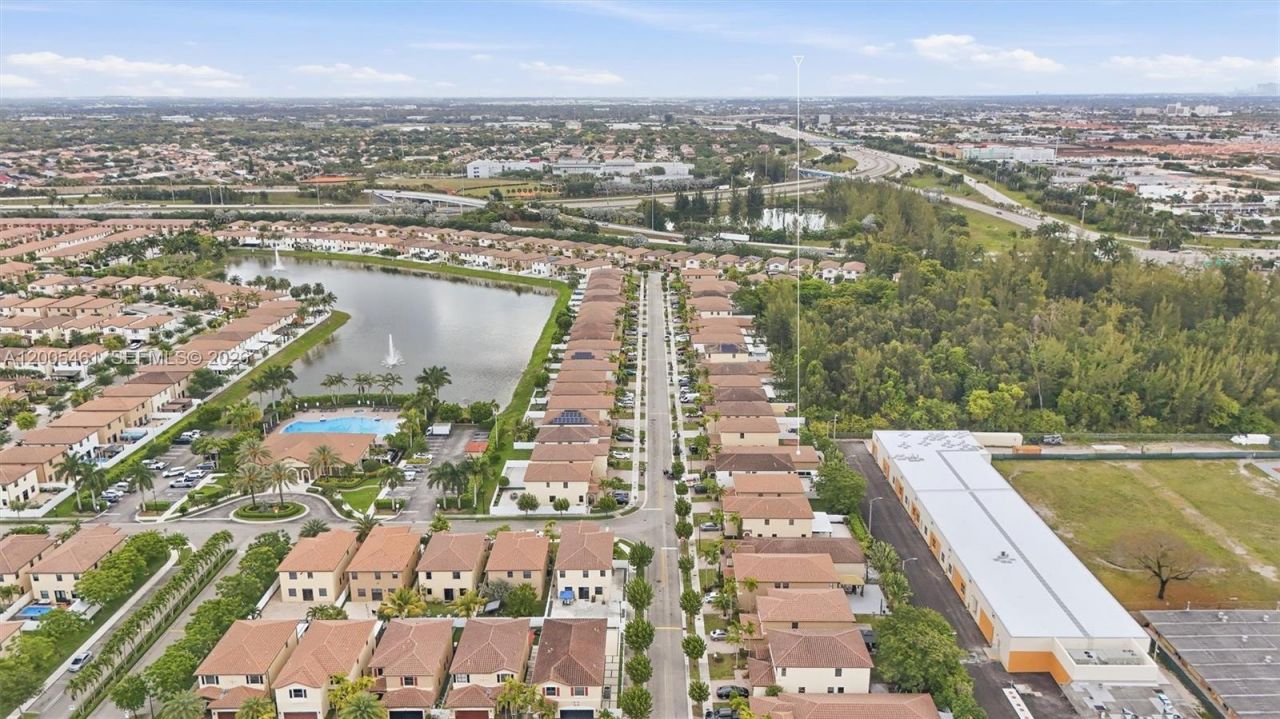 3518 W 86th Ter, Hialeah, FL 33018 Photo