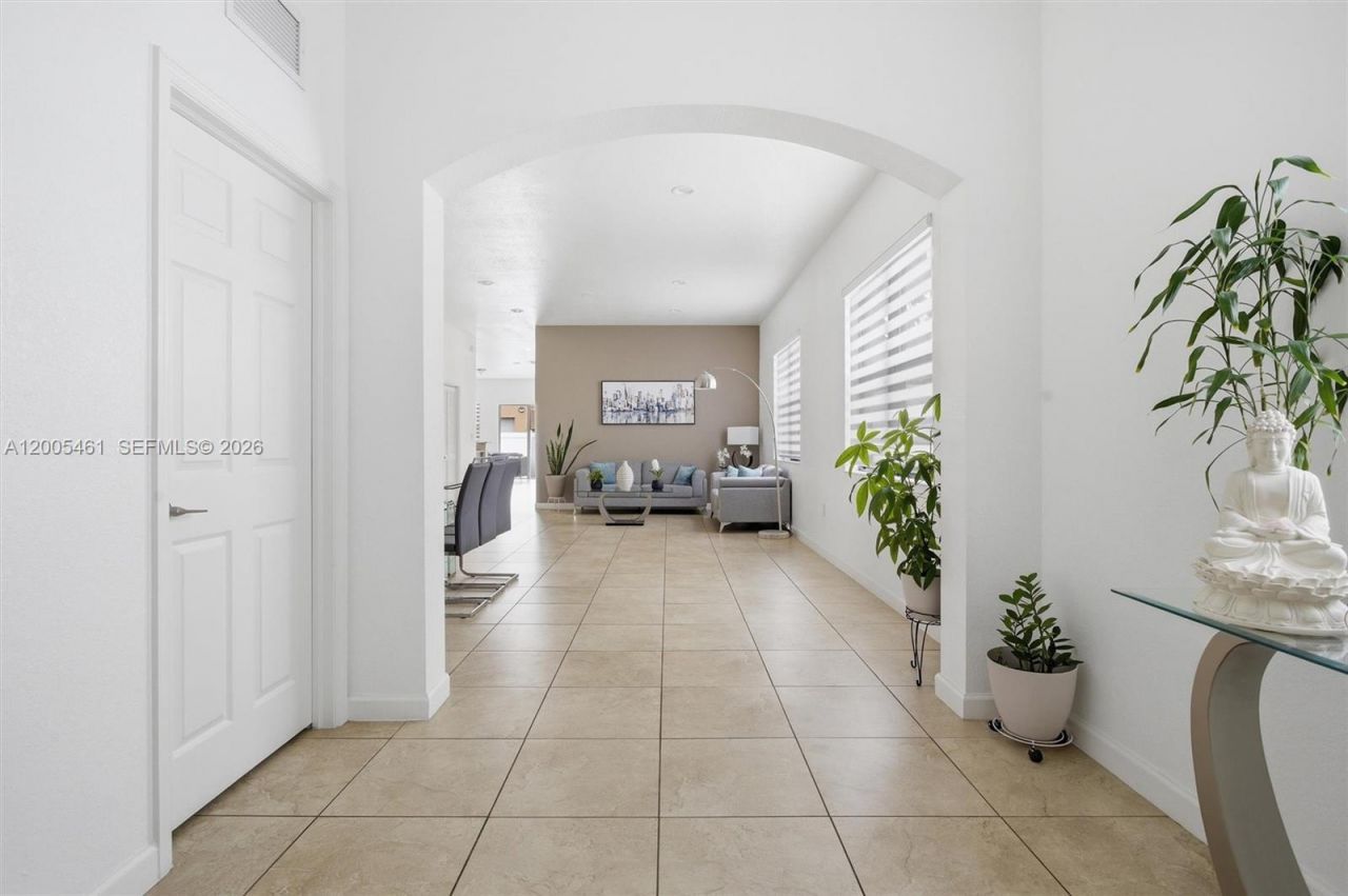 3518 W 86th Ter, Hialeah, FL 33018 Photo