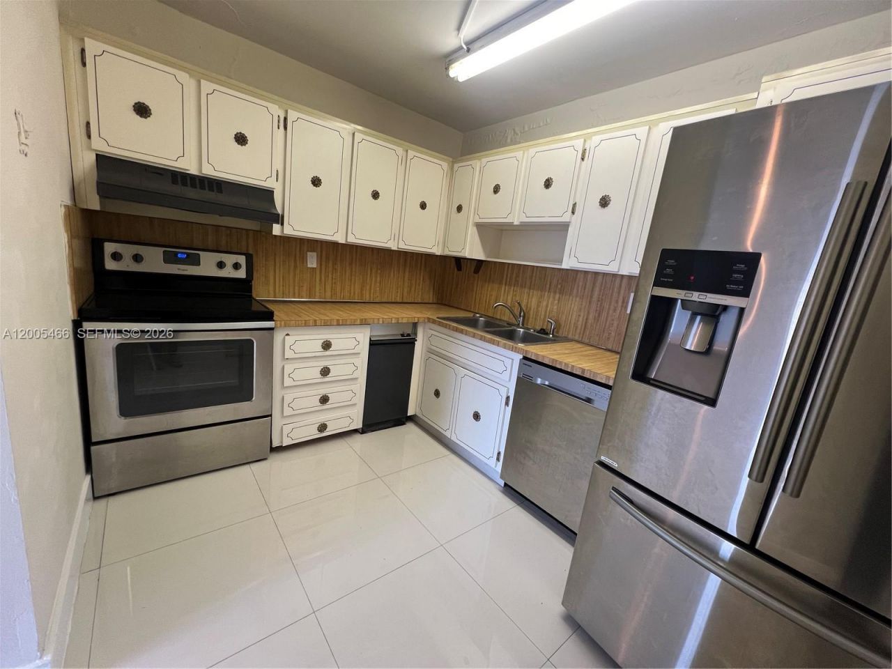 5731 NW 37th St , Unit 218, Virginia Gardens, FL 33166 Photo